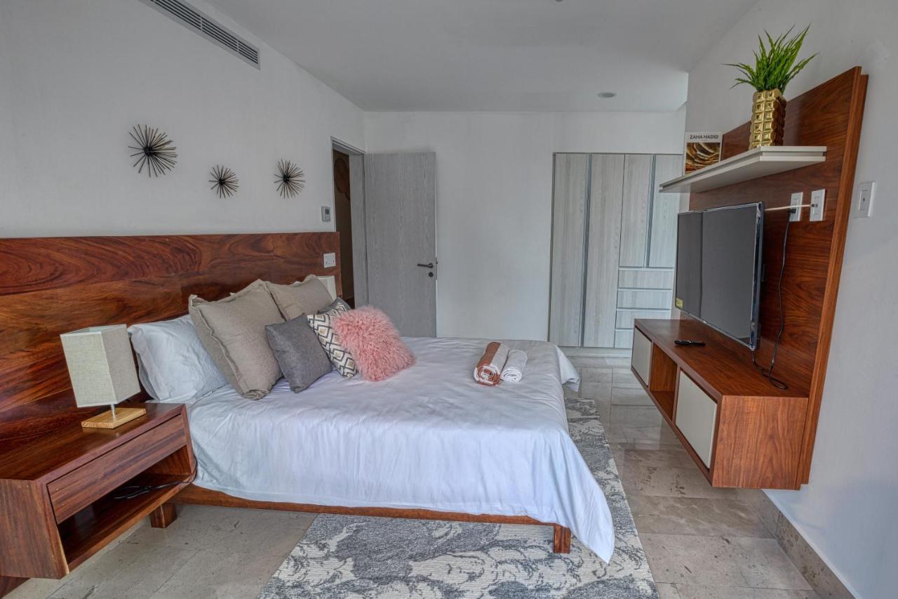 Astonishing Condo With Balcony In A Private Complex With Pool And Gym Playa del Carmen Buitenkant foto