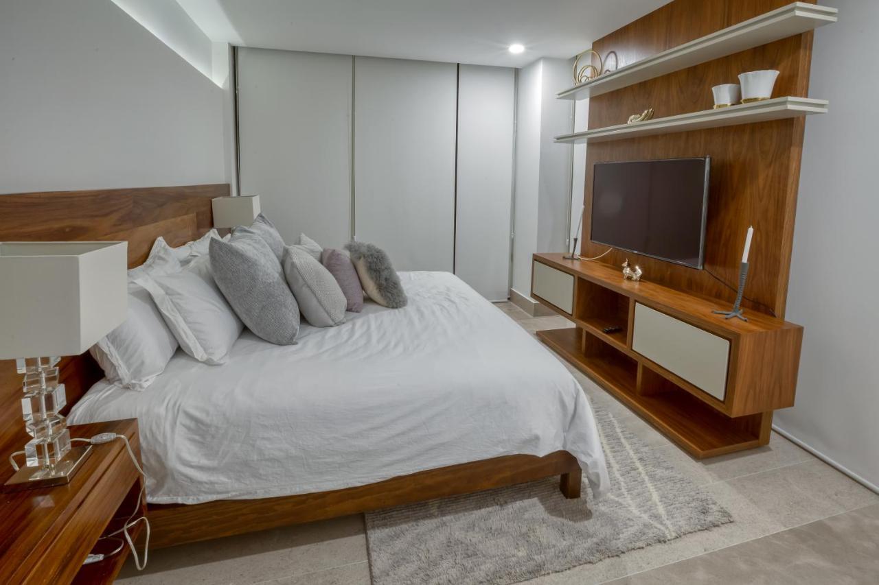 Astonishing Condo With Balcony In A Private Complex With Pool And Gym Playa del Carmen Buitenkant foto