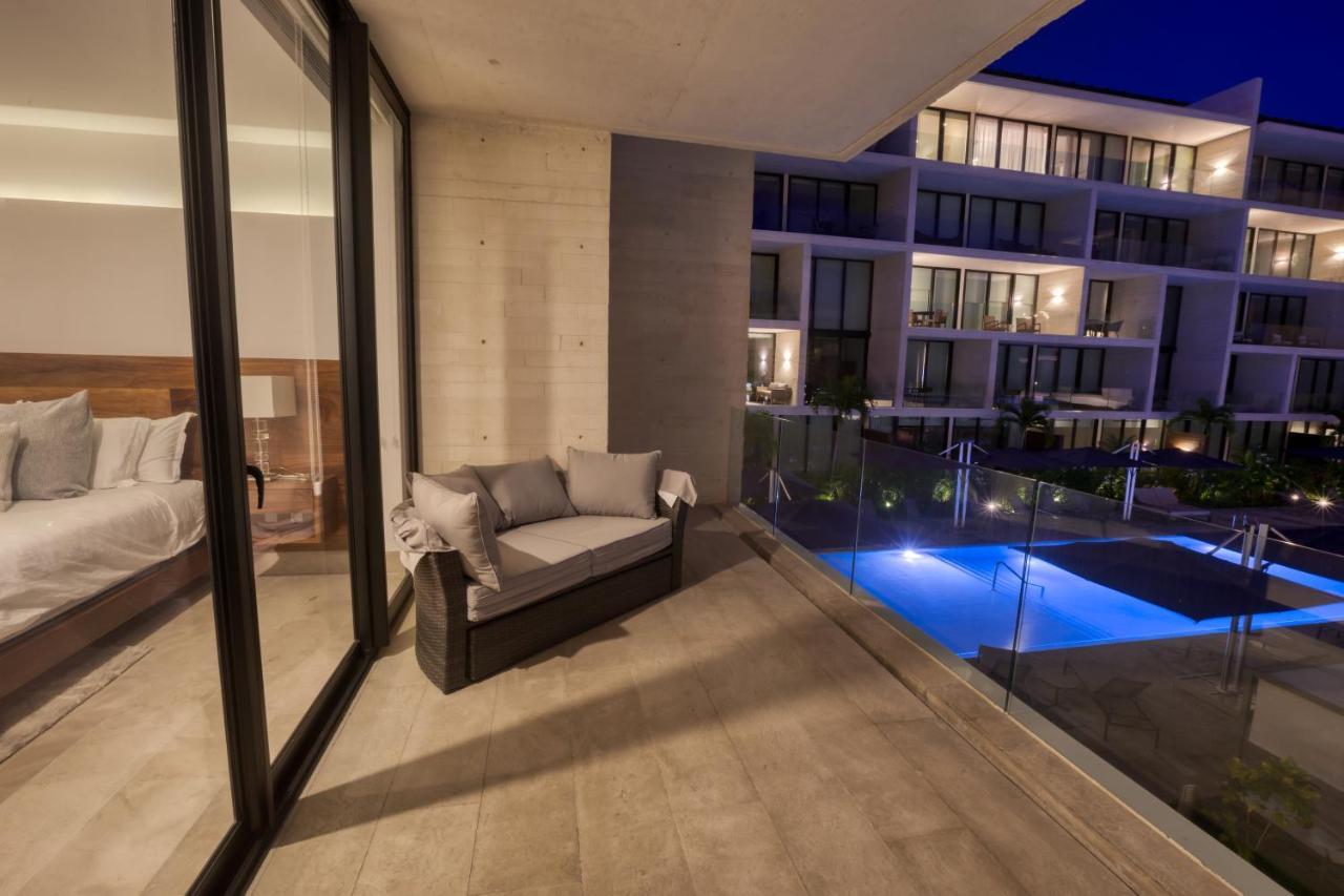 Astonishing Condo With Balcony In A Private Complex With Pool And Gym Playa del Carmen Buitenkant foto